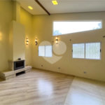 Casa à venda com 3 quartos, sendo 1 suíte, no condomínio Jardim da Montanha I, Mairiporã - SP