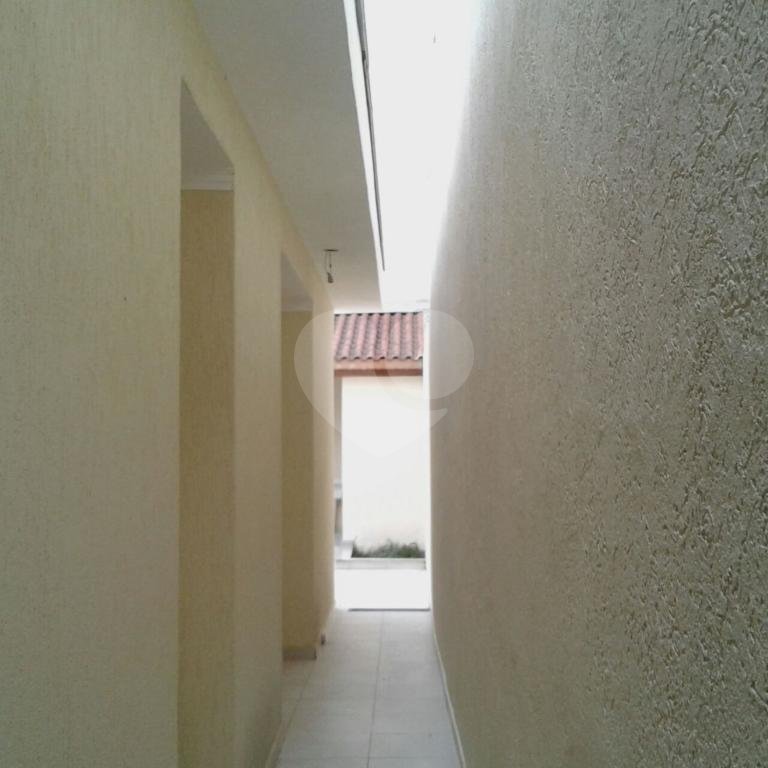 Casa à venda com 3 quartos, sendo 1 suíte, em Vila Nivi, São Paulo, SP
