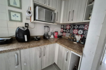 Sobrado à venda com 4 quartos, sendo 2 suítes, em Vila Romana, São Paulo, SP
