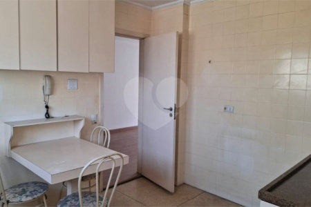 Apartamento à venda com 2 quartos em Itaim Bibi, São Paulo, SP