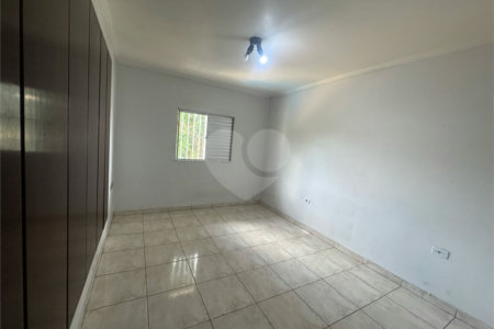 Casa à venda com 4 quartos, sendo 2 suítes, em Jardim Bela Vista, Guarulhos, SP