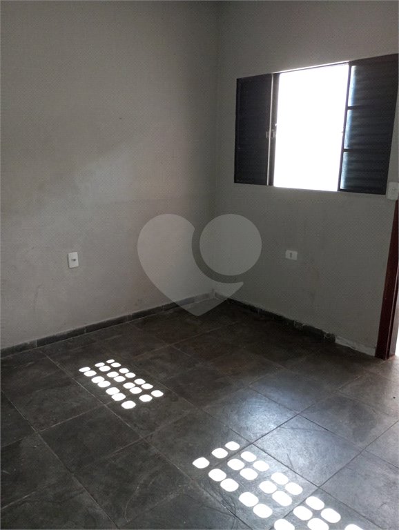 Casa à venda com 3 quartos, sendo 2 suítes, em Jardim Maria Duarte, São Paulo, SP