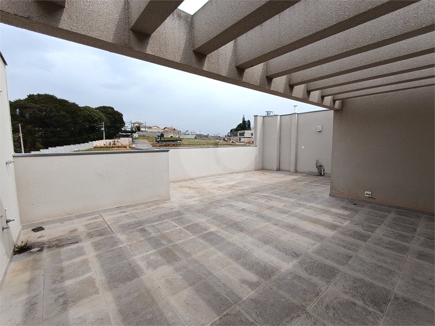 Apartamento à venda com 2 quartos, sendo 1 suíte, em Bairro do Cambará, São Roque, SP
