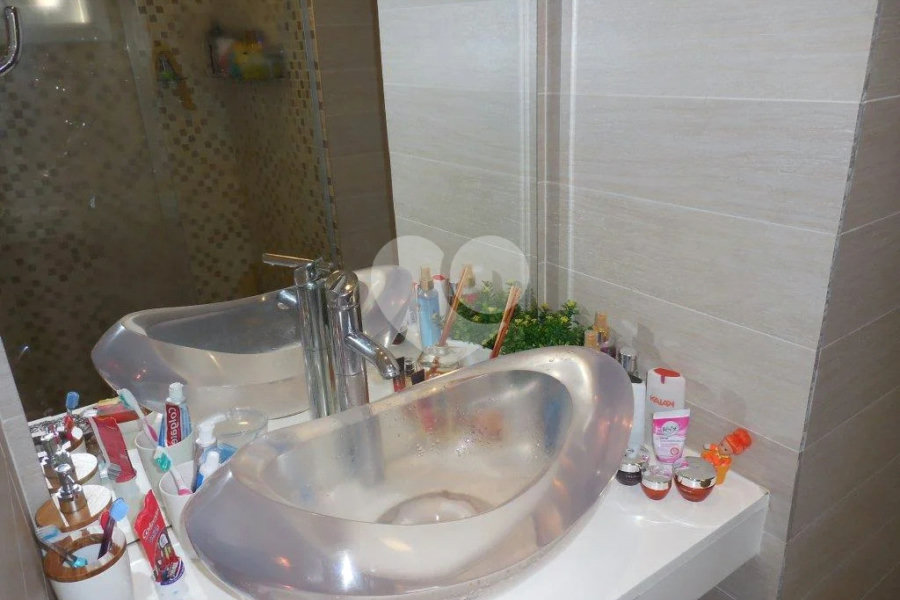Casa à venda com 3 quartos, sendo 1 suíte, no condomínio Residencial Morada do Horto, São Paulo - SP