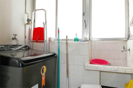 Apartamento à venda com 2 quartos, sendo 1 suíte, em Pinheiros, São Paulo, SP