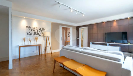 Apartamento à venda com 3 quartos, sendo 1 suíte,  em Itaim Bibi, São Paulo, SP