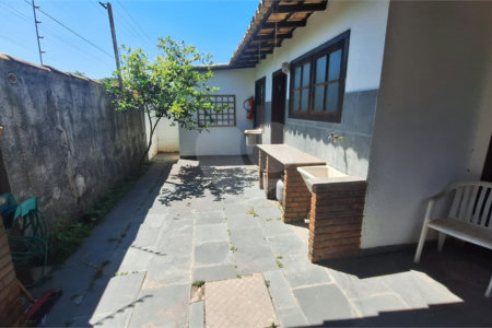 Casa para alugar com 3 quartos, sendo 2 suítes, em Praia Rasa, Armação dos Búzios, RJ