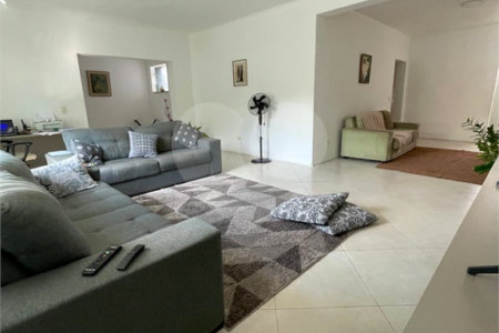 Sobrado à venda com 3 suítes em Vila Junqueira, Atibaia, SP