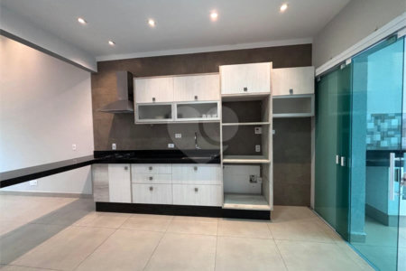 Casa à venda com 2 quartos, sendo 1 suíte, no condomínio Terras de São Francisco, Sorocaba - SP