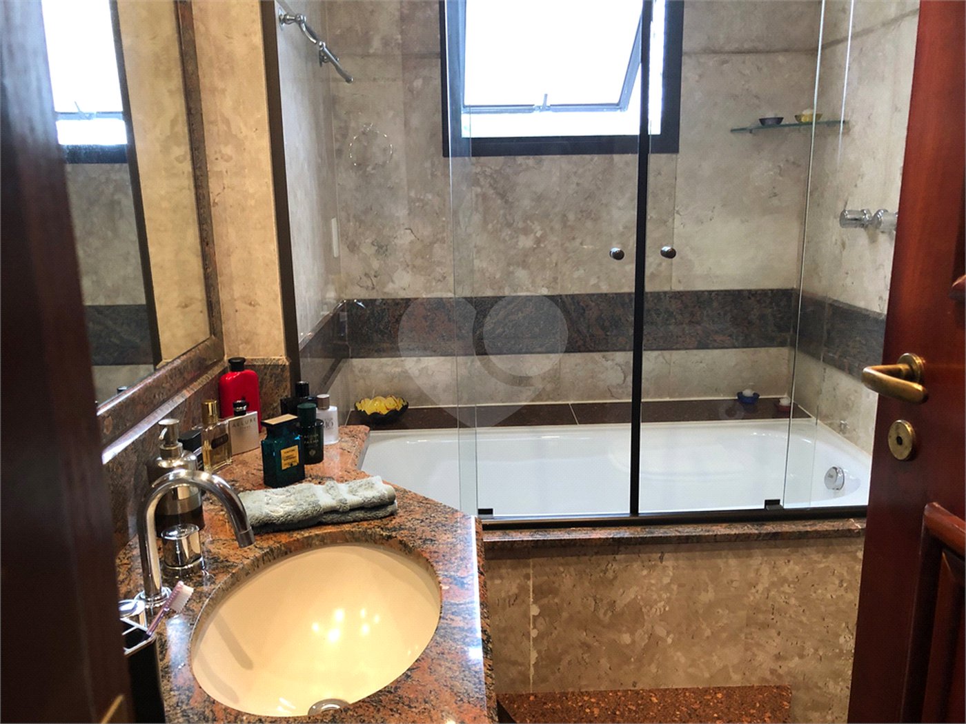Apartamento à venda com 3 suítes em Vila Andrade, São Paulo, SP