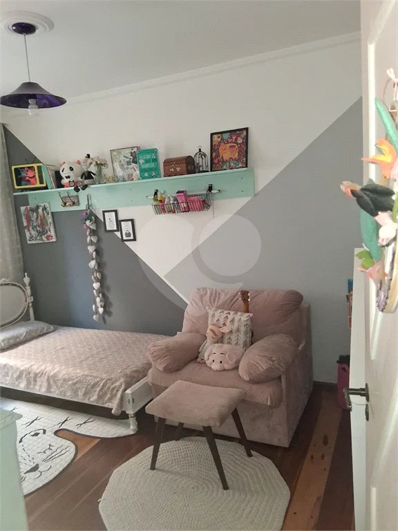 Casa à Venda na Vila Rosália | 4 Dorms, Área Gourmet e Rua Sem Saída