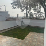 Sobrado à venda com 6 quartos, sendo 3 suítes,  em Dos Casa, São Bernardo do Campo, SP