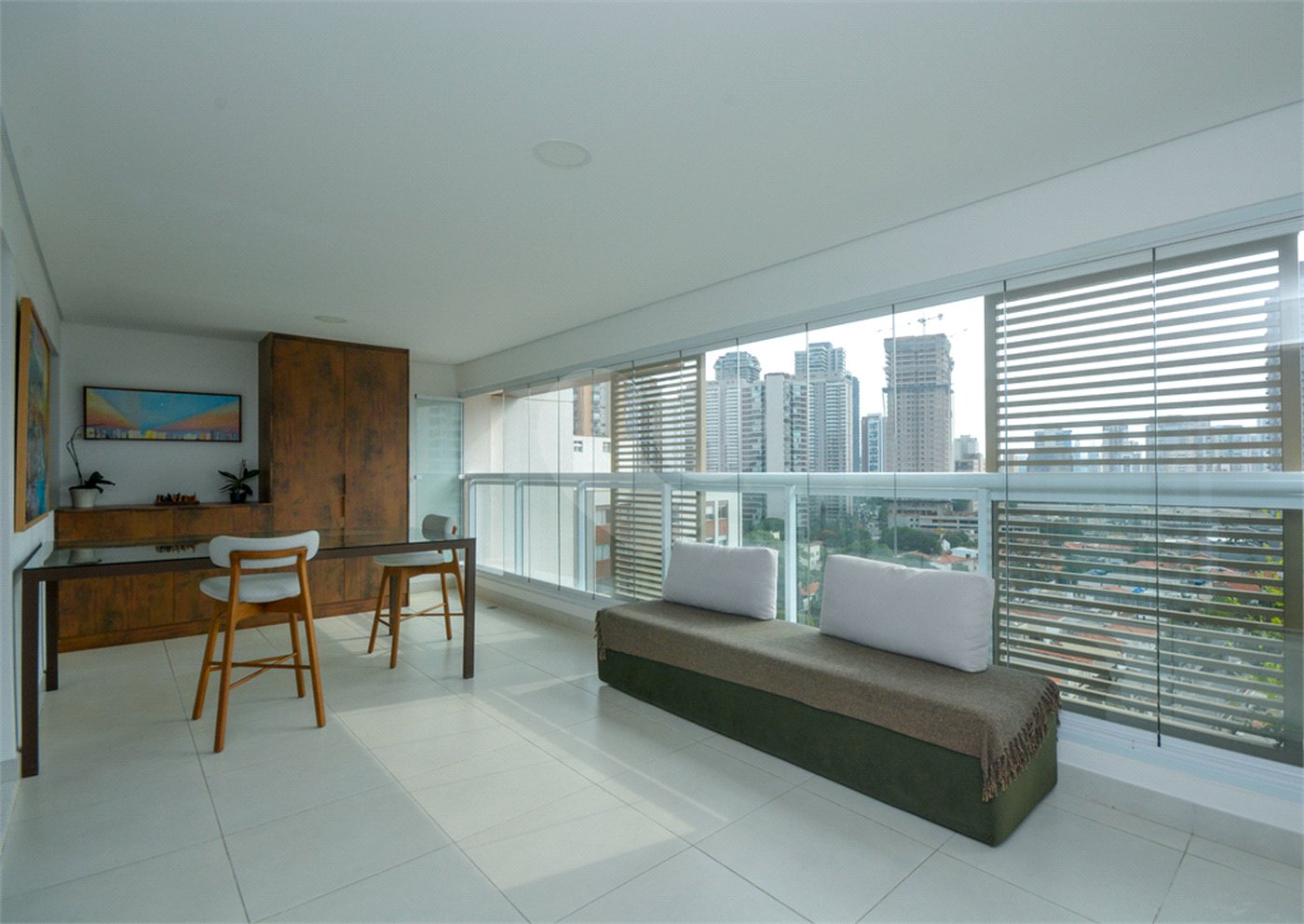 Apartamento à venda com 3 suítes em Brooklin, São Paulo, SP