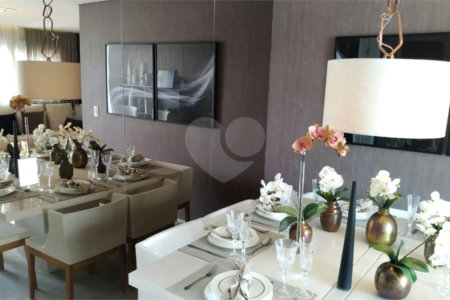 Apartamento à venda com 4 suítes em Jardim Guedala, São Paulo, SP