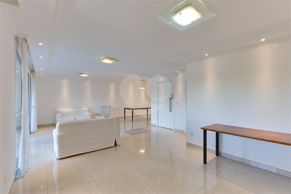 Apartamento à venda com 3 suítes em Alto da Boa Vista, São Paulo, SP