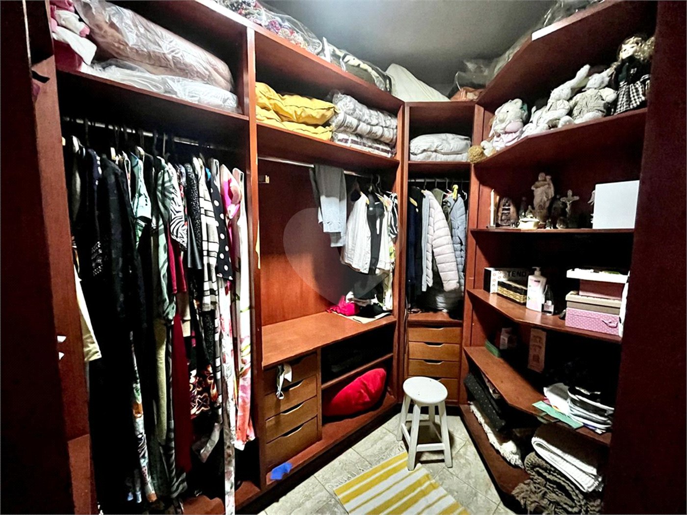 Casa à venda com 4 suítes em Vila Mazarino, Itapetininga, SP