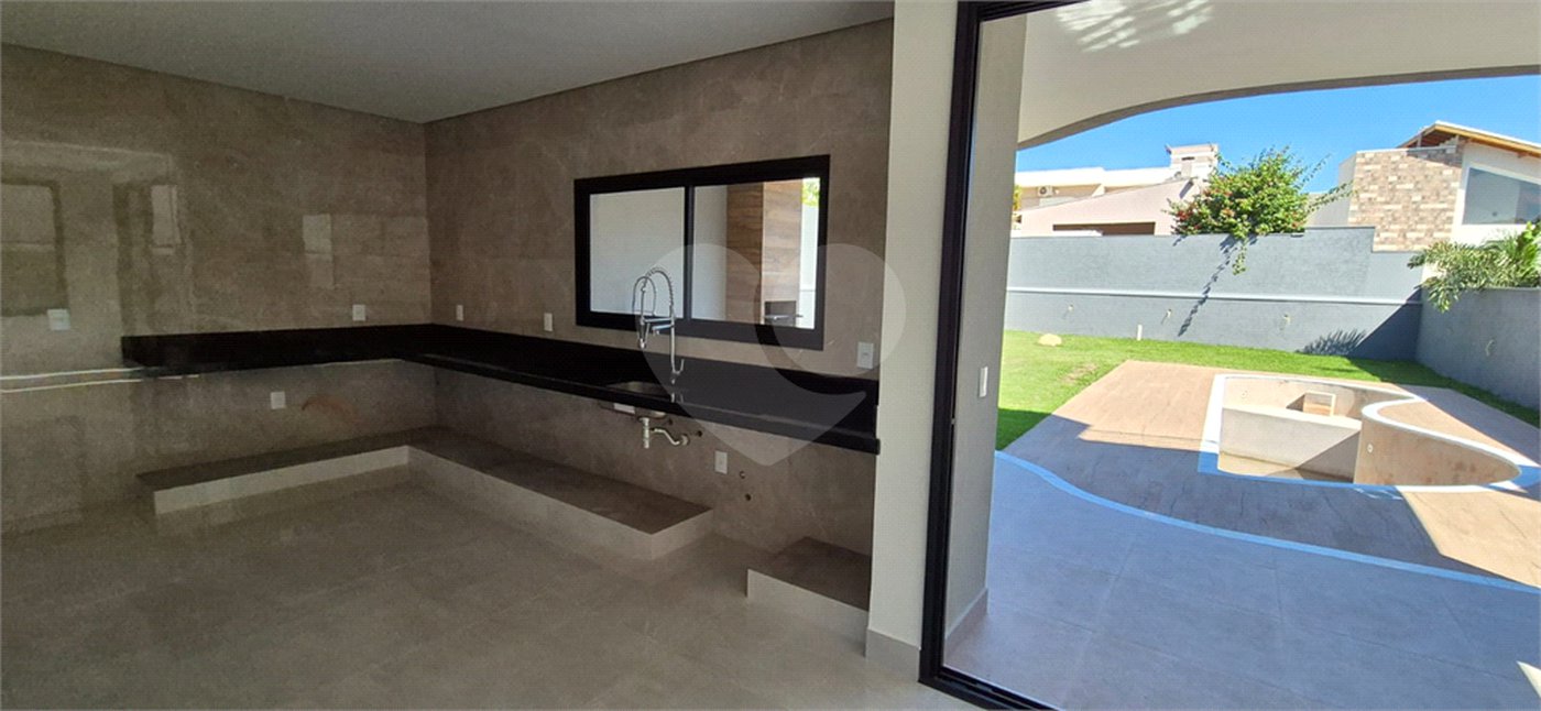 Casa à venda com 3 suítes no condomínio Reserva dos Vinhedos, Louveira - SP