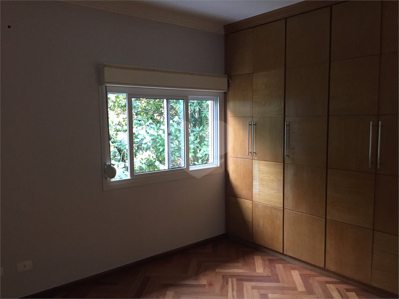 Casa à venda com 4 quartos, sendo 2 suítes, no condomínio Residencial Morumbi, São Paulo - SP