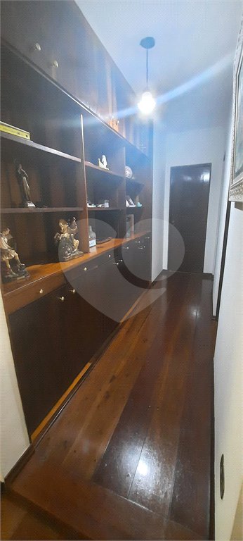 Casa à venda com 4 quartos, sendo 1 suíte, no condomínio Parque Imperial da Cantareira, Mairiporã - SP