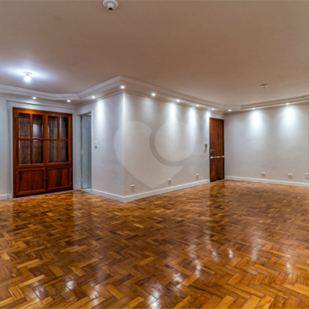 Apartamento à venda ou para alugar com 3 quartos, sendo 1 suíte,  em Itaim Bibi, São Paulo, SP