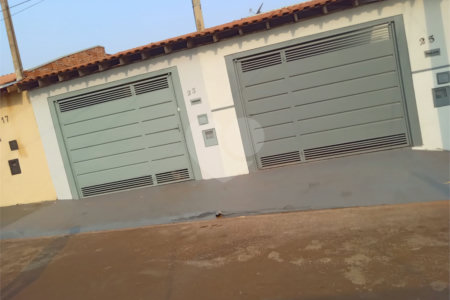 Casa à venda com 4 quartos, sendo 2 suítes, em Parque Gramado II, Araraquara, SP