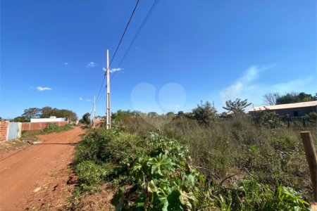 Terreno à venda no condomínio Terreno na Rua Realeza,500, Ponta Porã - MS