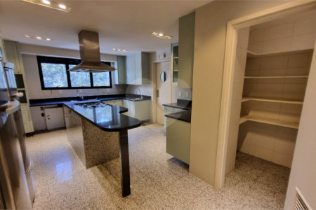 Apartamento para alugar com 6 quartos, sendo 4 suítes,  em Panamby, São Paulo, SP