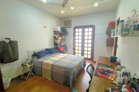Casa à venda com 5 quartos, sendo 4 suítes, em Jardim Dom Bosco, Indaiatuba, SP