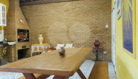Casa Térrea à venda com 3 quartos, sendo 1 suíte,  em Loteamento Bosque dos Guanandis, Caraguatatuba, SP