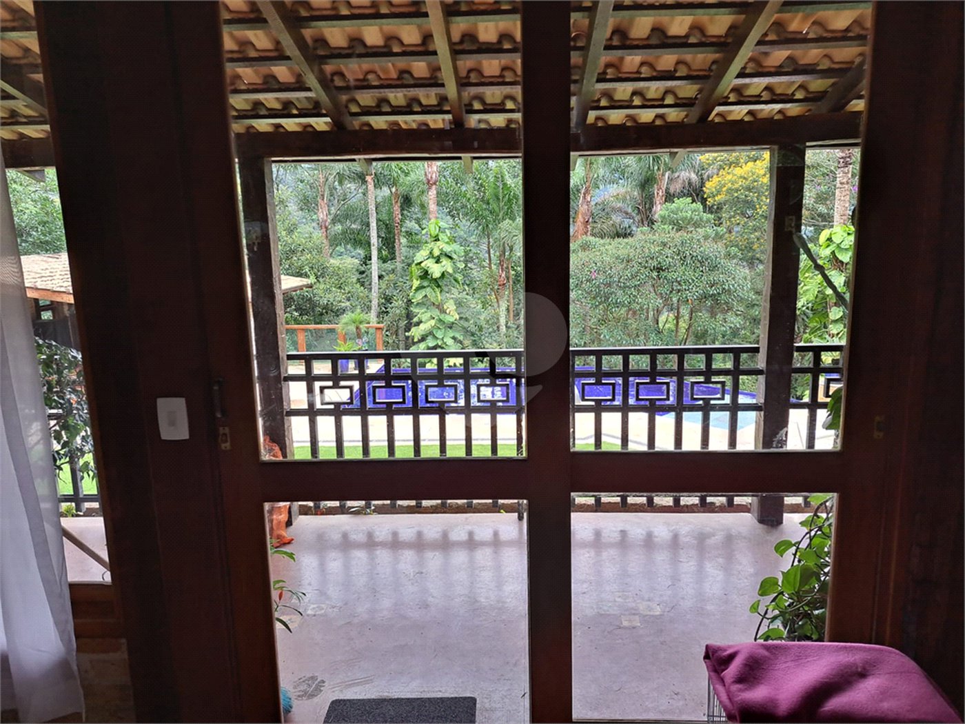 Casa à venda ou para alugar com 3 quartos, sendo 1 suíte,  no condomínio Parque Petrópolis 4 Secção, Mairiporã - SP