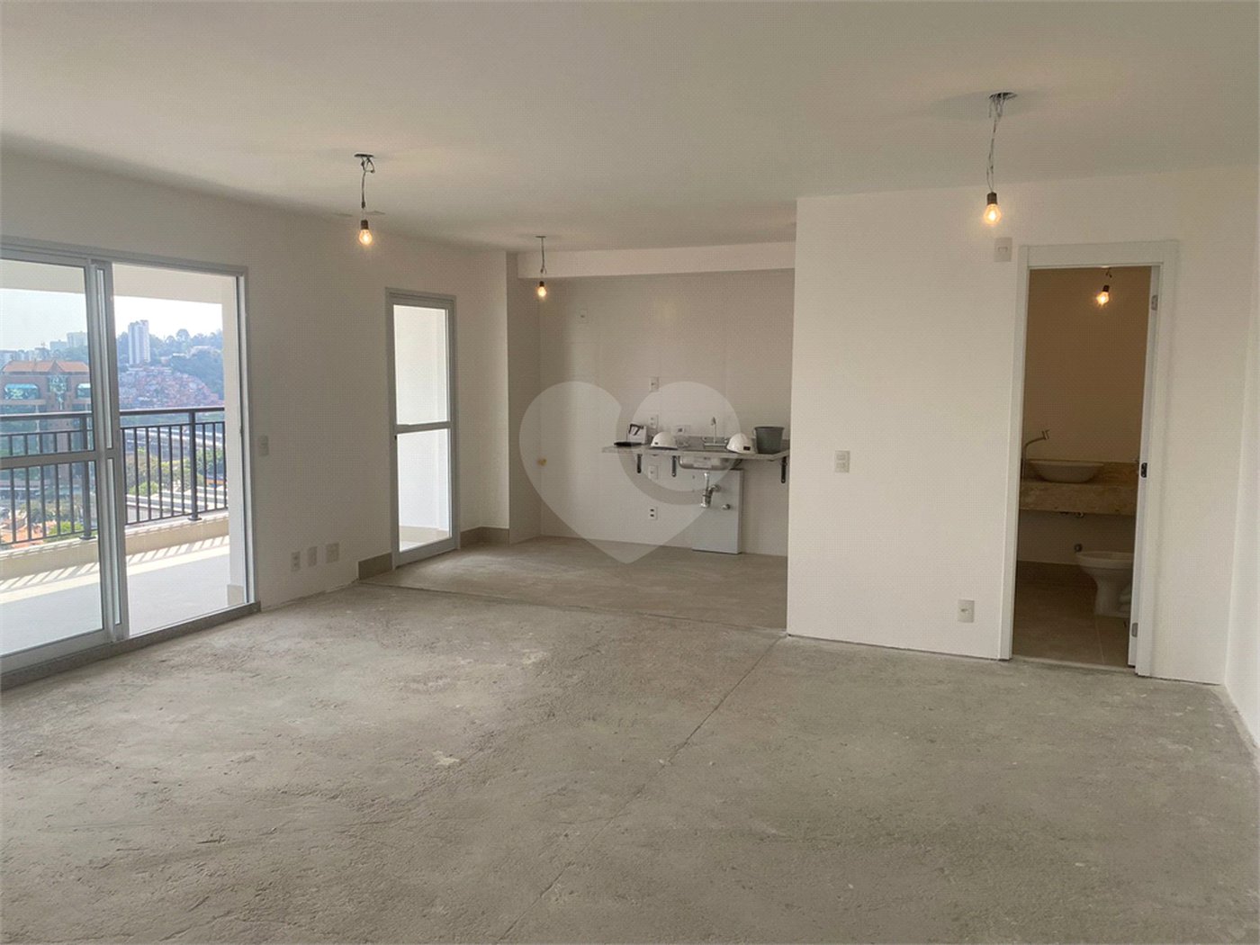 Apartamento à venda com 2 suítes em Santo Amaro, São Paulo, SP