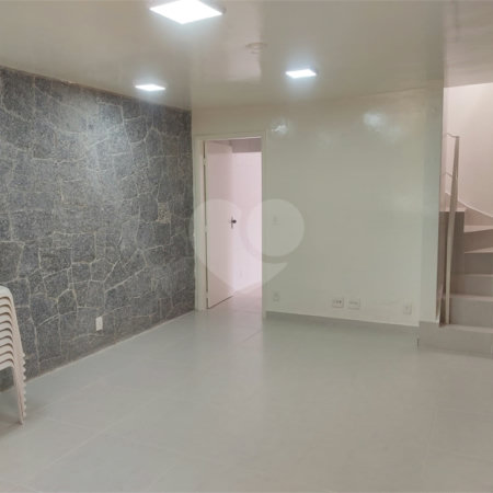 Sobrado à venda com 3 quartos em Santo Amaro, São Paulo, SP