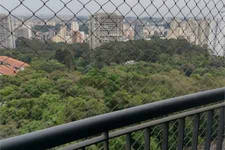 Apartamento à venda com 3 suítes em Vila Suzana, São Paulo, SP