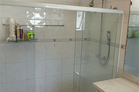 Sobrado à venda com 4 quartos, sendo 3 suítes, em Brooklin Paulista, São Paulo, SP