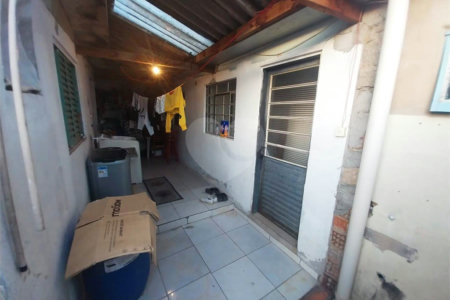 Casa à venda com 4 quartos, sendo 1 suíte, em Capela, Vinhedo, SP