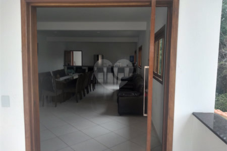 Chácara à venda com 4 suítes em Pirucaia, Mairiporã, SP