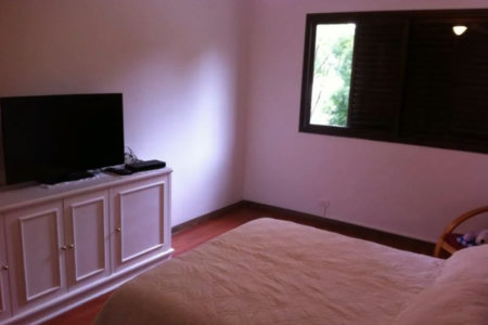 Apartamento à venda com 4 suítes em Real Parque, São Paulo, SP