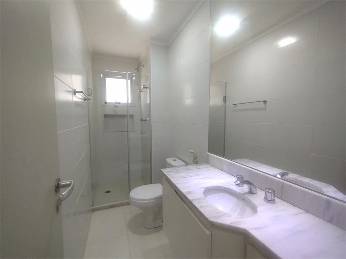 Apartamento Residencial à venda, Jardim Astúrias, Guarujá - AP0683.