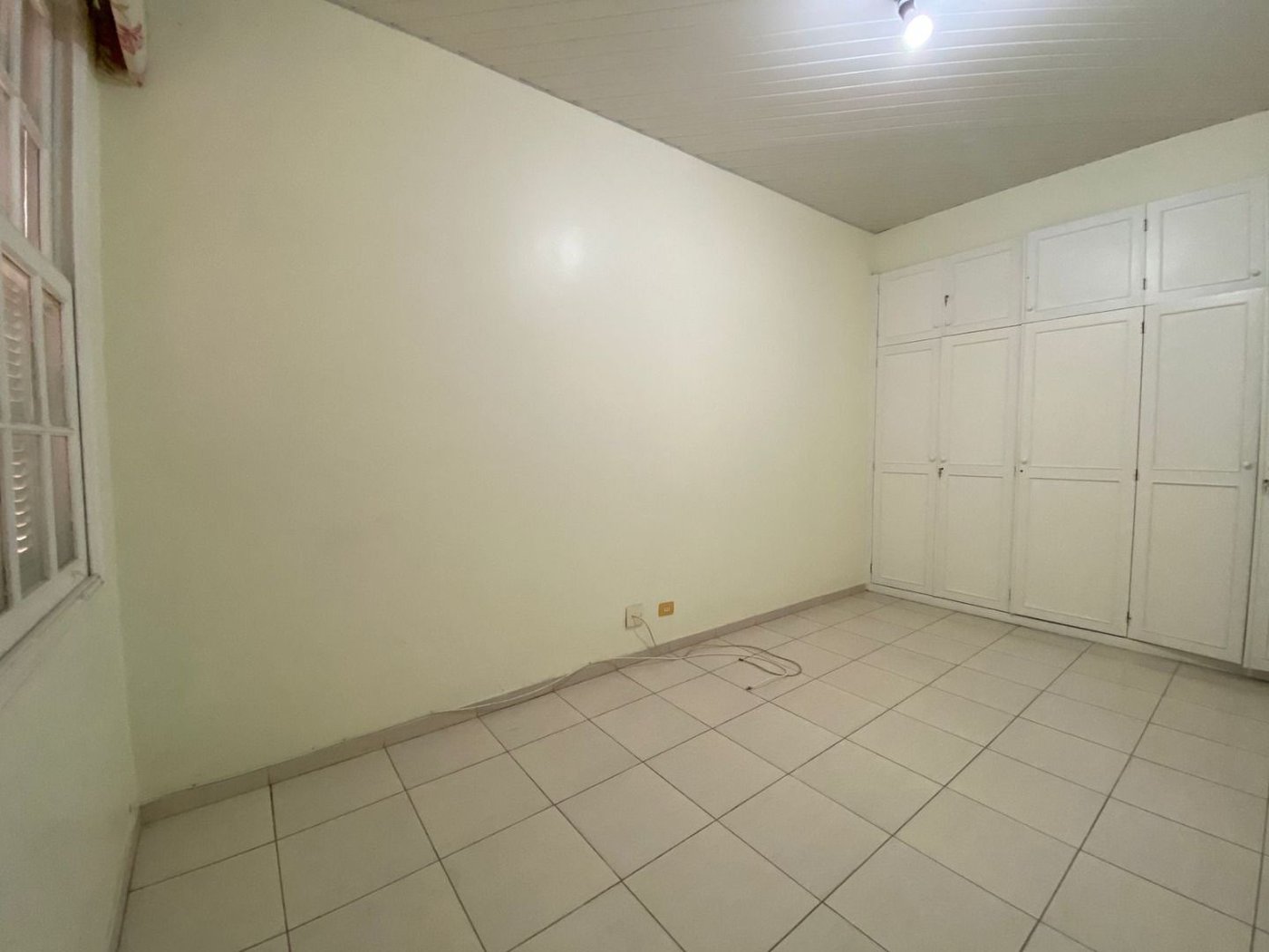 Casa com 3 dormitórios para alugar, 197 m² por R$ 8.500/mês - Embaré - Santos/SP