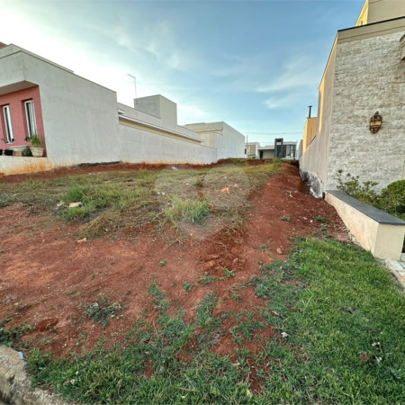 Casa à venda no condomínio Golden Ville, Itapetininga - SP