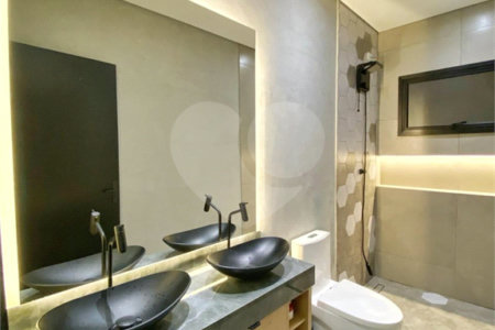 Casa à venda com 3 quartos, sendo 1 suíte, no condomínio Veneza, Mogi das Cruzes - SP