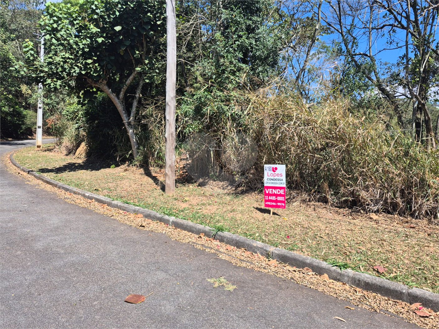 Terreno à venda no condomínio Alpes da Cantareira, Mairiporã - SP
