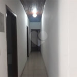 Casa à venda com 4 quartos, sendo 1 suíte, no Centro, São Roque, SP