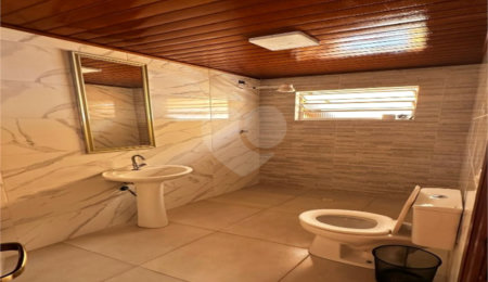 Sobrado à venda com 4 quartos, sendo 1 suíte,  em Wanel Ville, Sorocaba, SP