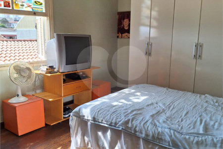Casa à venda com 2 quartos no Centro, Vinhedo, SP