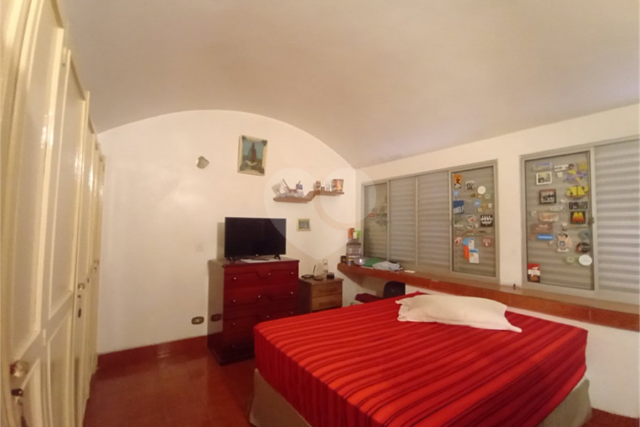 Casa à venda com 4 quartos, sendo 1 suíte, em Tucuruvi, São Paulo, SP