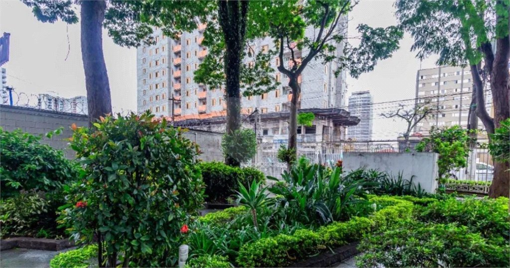 Apartamento na Região do Ipiranga à 8 Minutos do Metrô com 2 Dormitórios .