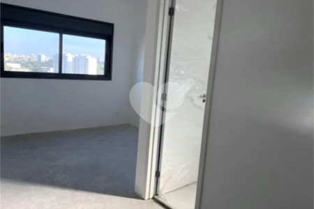 Apartamento à venda com 3 quartos, sendo 1 suíte,  em Vila Independência, São Paulo, SP