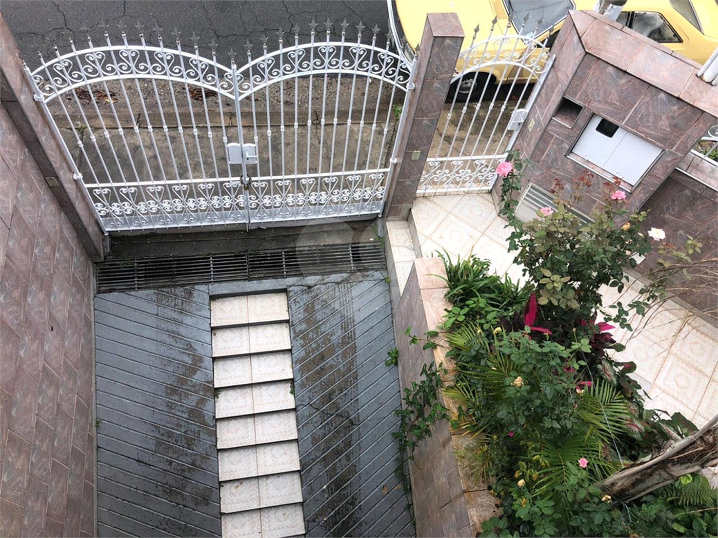 Sobrado à venda com 3 quartos, sendo 1 suíte,  em Tremembé, São Paulo, SP