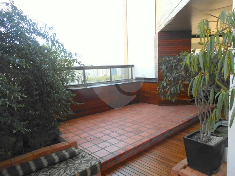 Apartamento à venda com 4 suítes em Vila Suzana, São Paulo, SP